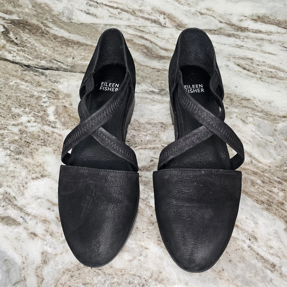 Cooper Tumbled Nubuck Wedge Size 7.5